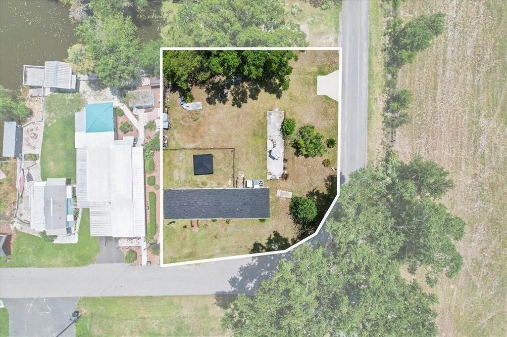 For Sale: $185,000 (2 beds, 2 baths, 840 Square Feet)