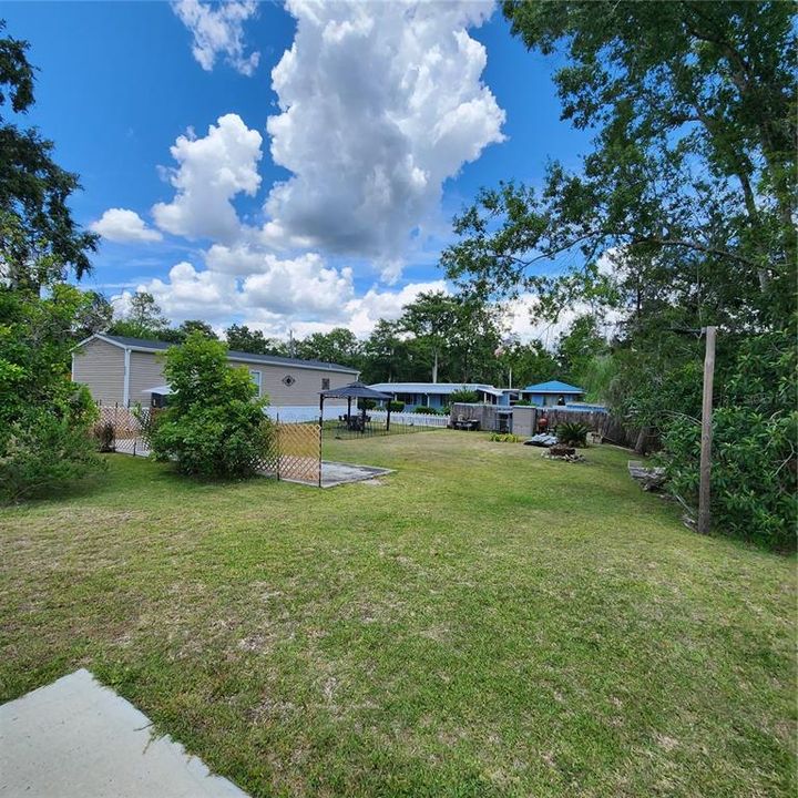 For Sale: $185,000 (2 beds, 2 baths, 840 Square Feet)