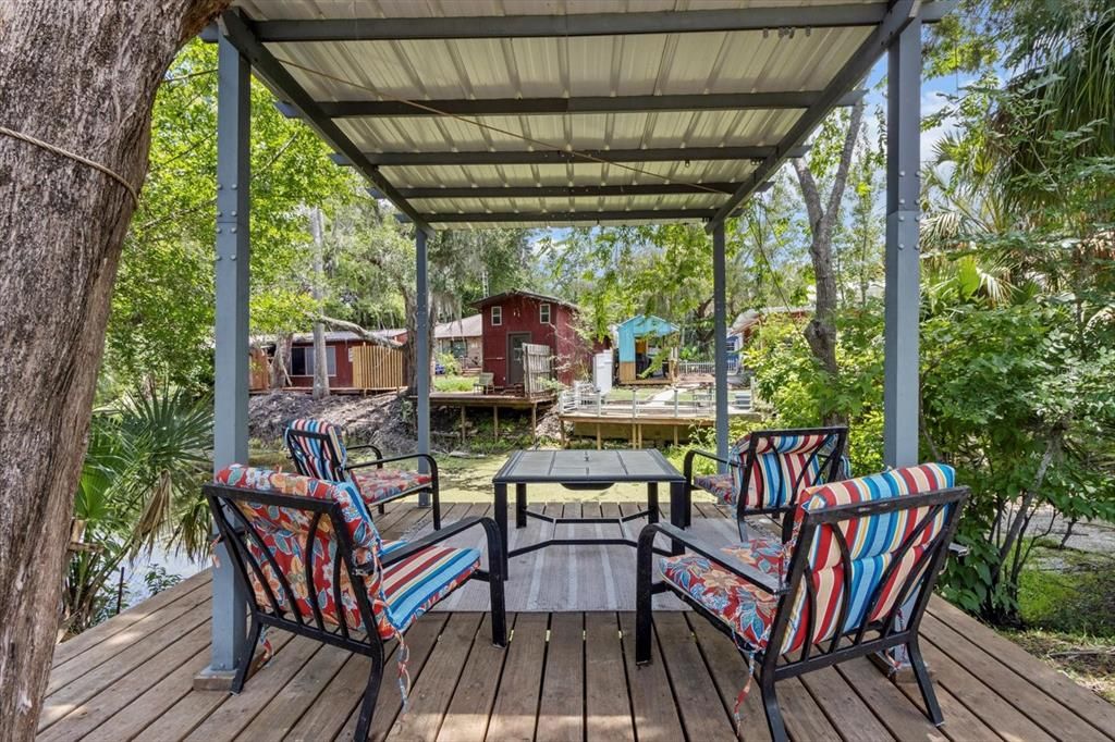 For Sale: $185,000 (2 beds, 2 baths, 840 Square Feet)