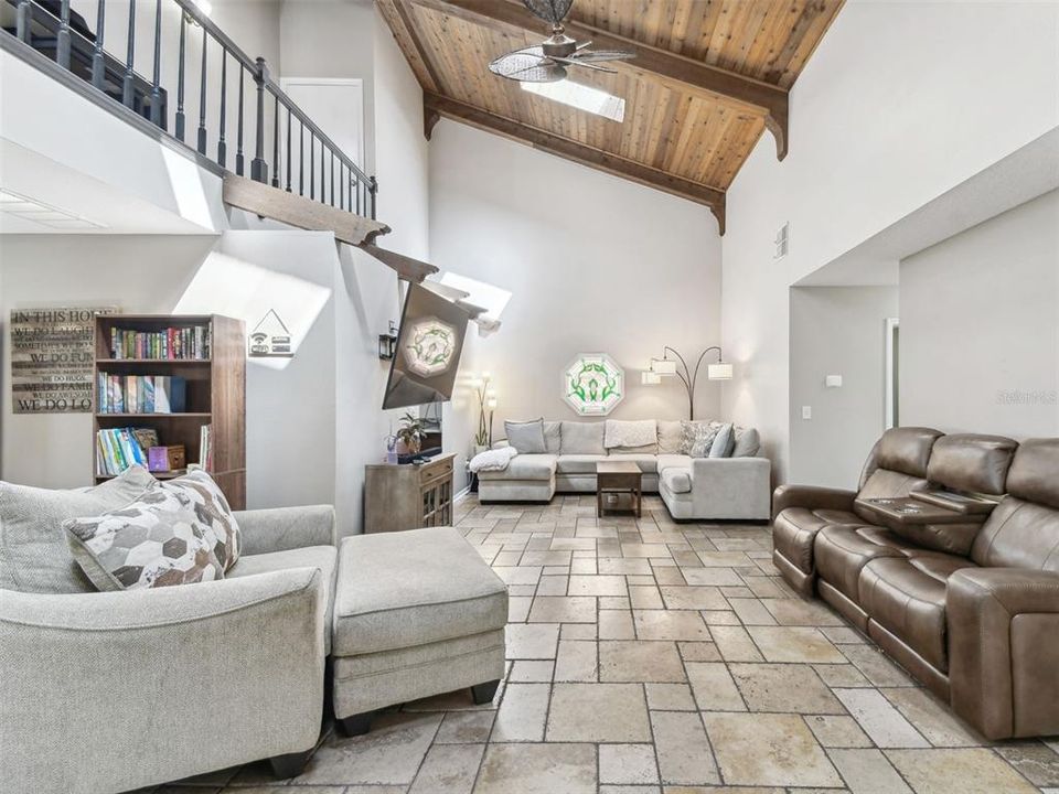 For Rent: $4,900 (5 beds, 3 baths, 3570 Square Feet)