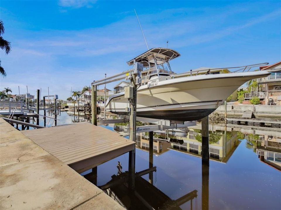 For Rent: $4,900 (5 beds, 3 baths, 3570 Square Feet)