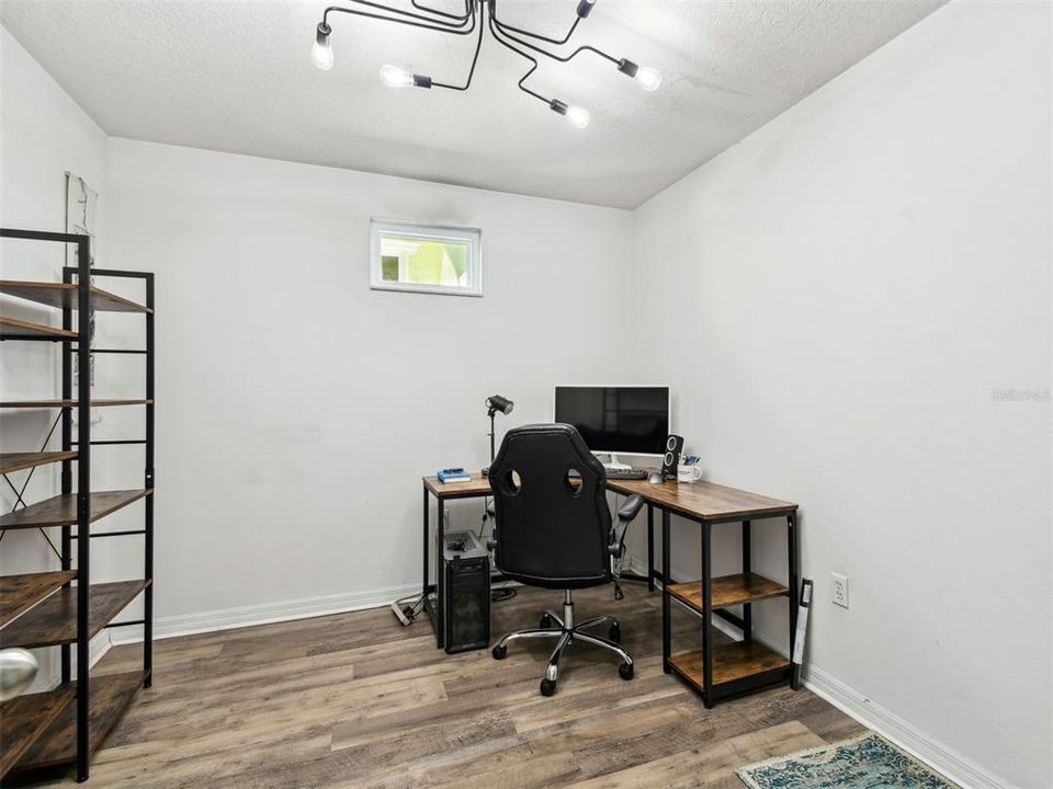 For Rent: $4,900 (5 beds, 3 baths, 3570 Square Feet)