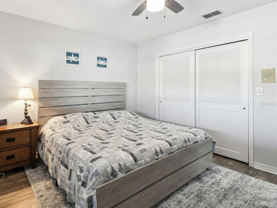 For Rent: $4,900 (5 beds, 3 baths, 3570 Square Feet)