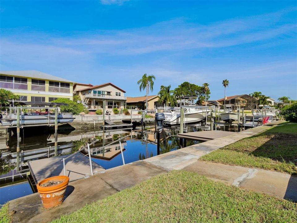 For Rent: $4,900 (5 beds, 3 baths, 3570 Square Feet)