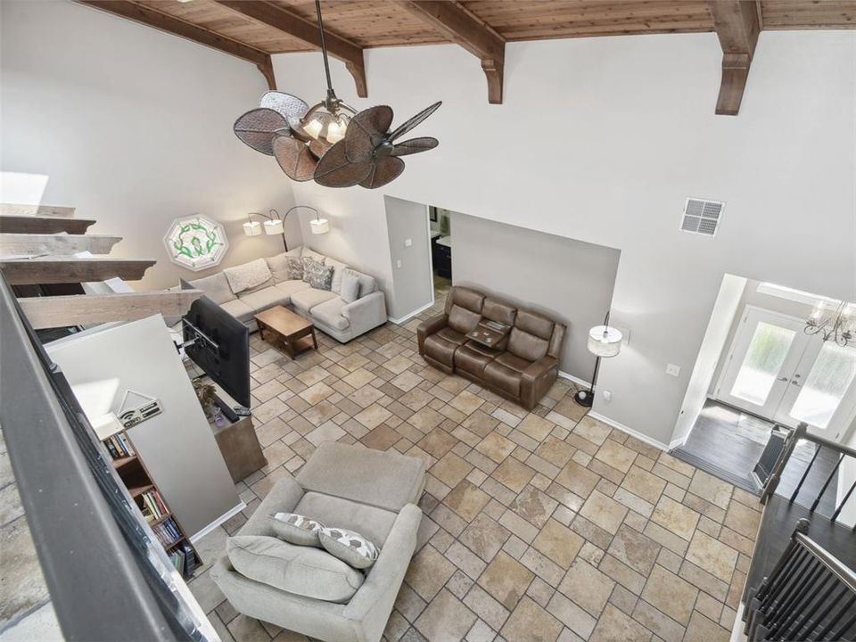 For Rent: $4,900 (5 beds, 3 baths, 3570 Square Feet)