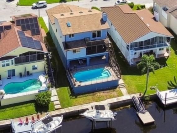 For Rent: $4,900 (5 beds, 3 baths, 3570 Square Feet)