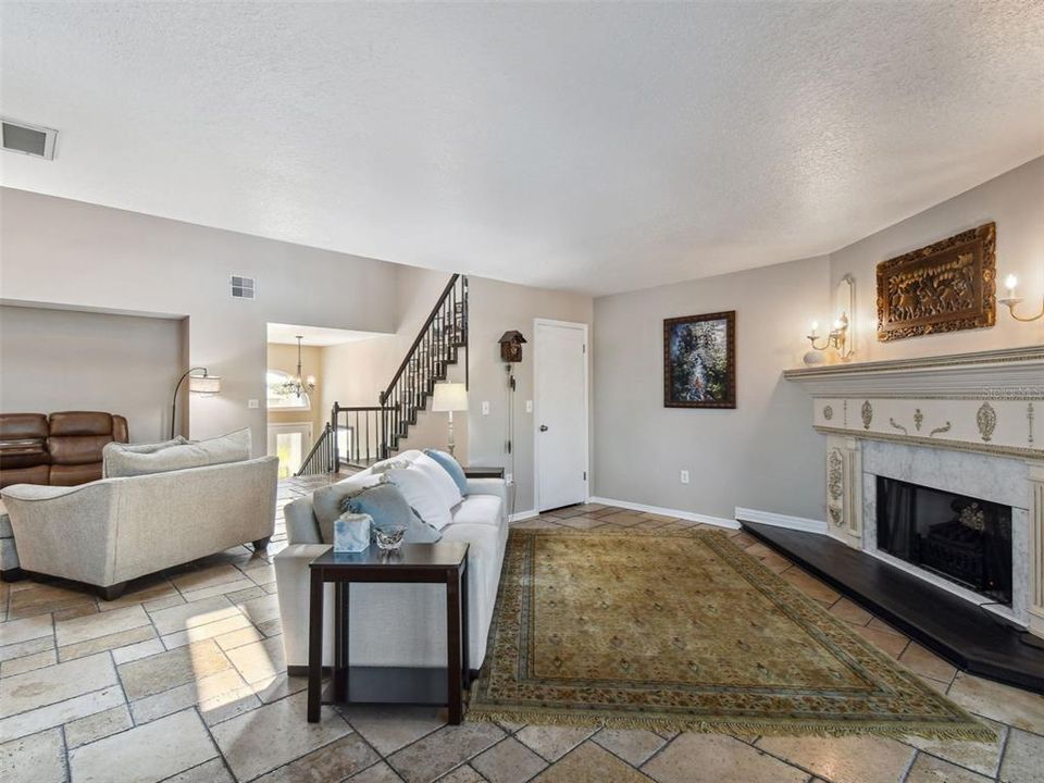 For Rent: $4,900 (5 beds, 3 baths, 3570 Square Feet)