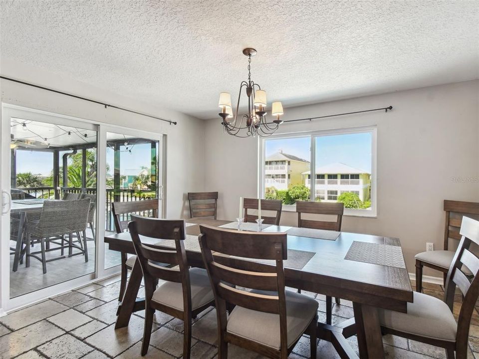 For Rent: $4,900 (5 beds, 3 baths, 3570 Square Feet)