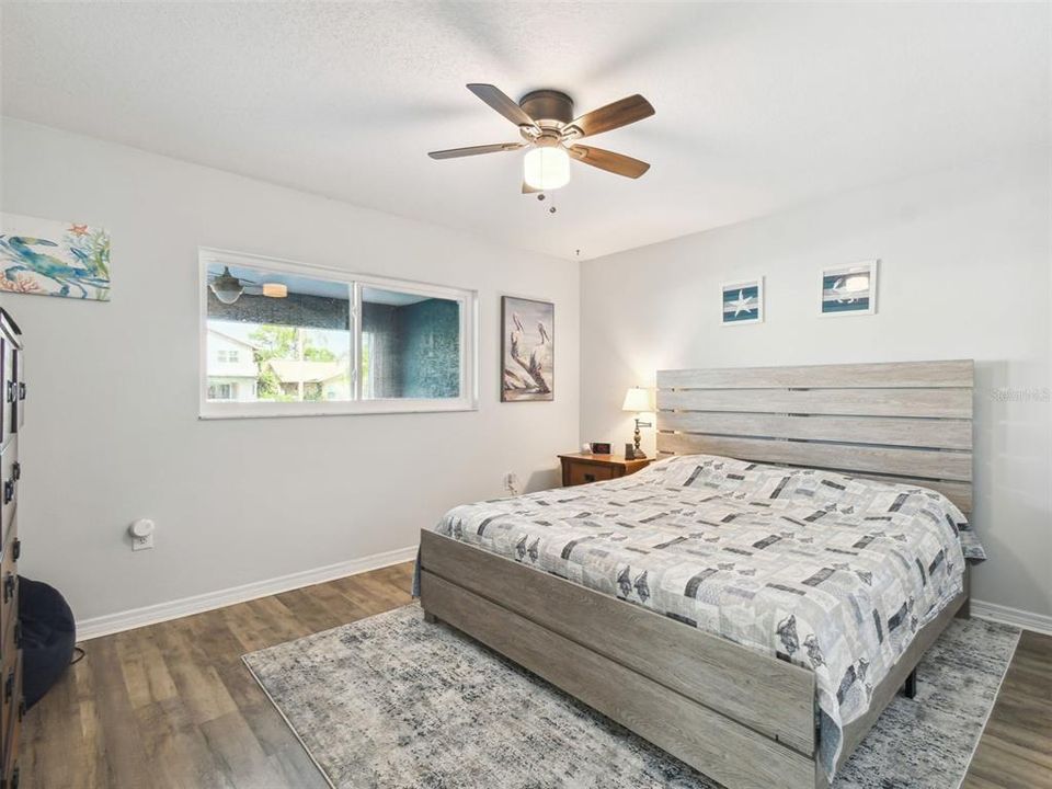 For Rent: $4,900 (5 beds, 3 baths, 3570 Square Feet)