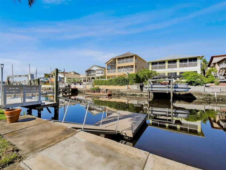 For Rent: $4,900 (5 beds, 3 baths, 3570 Square Feet)