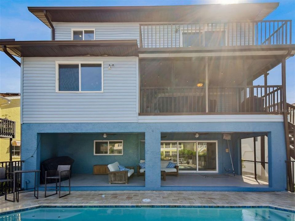 For Rent: $4,900 (5 beds, 3 baths, 3570 Square Feet)