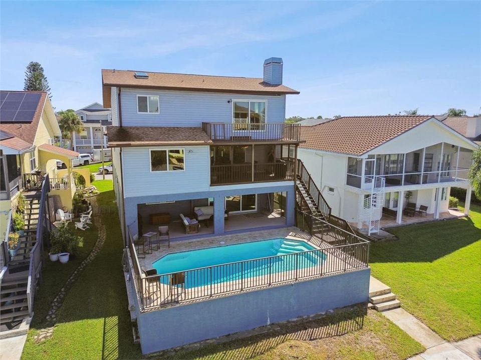 For Rent: $4,900 (5 beds, 3 baths, 3570 Square Feet)