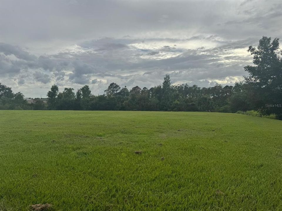 待售: $145,000 (1.99 acres)