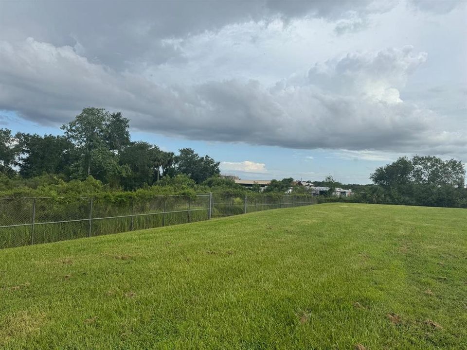 待售: $145,000 (1.99 acres)