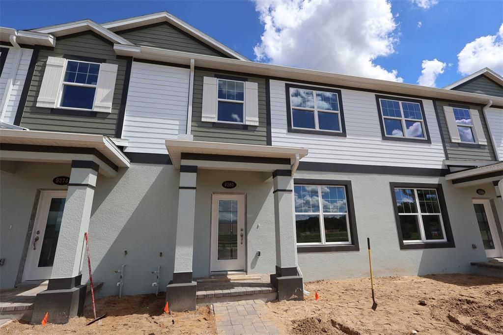 Недавно продано: $429,990 (3 спален, 2 ванн, 1691 Квадратных фут)