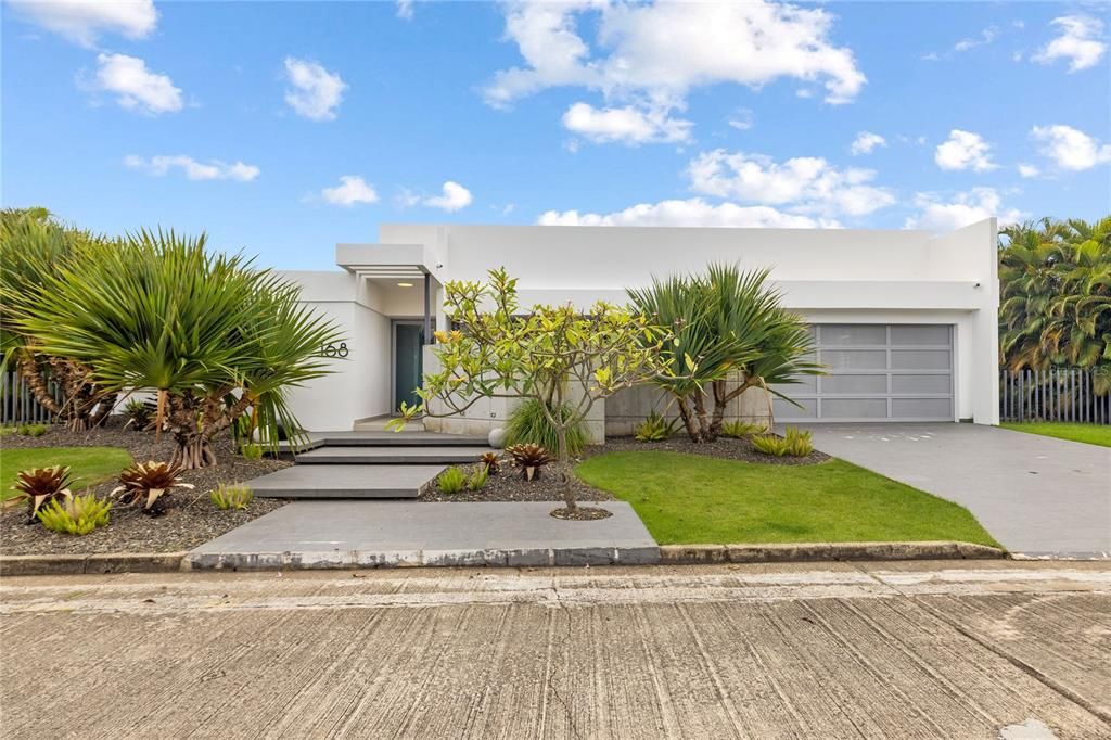 Vendido Recientemente: $2,600,000 (4 camas, 3 baños, 0 Pies cuadrados)