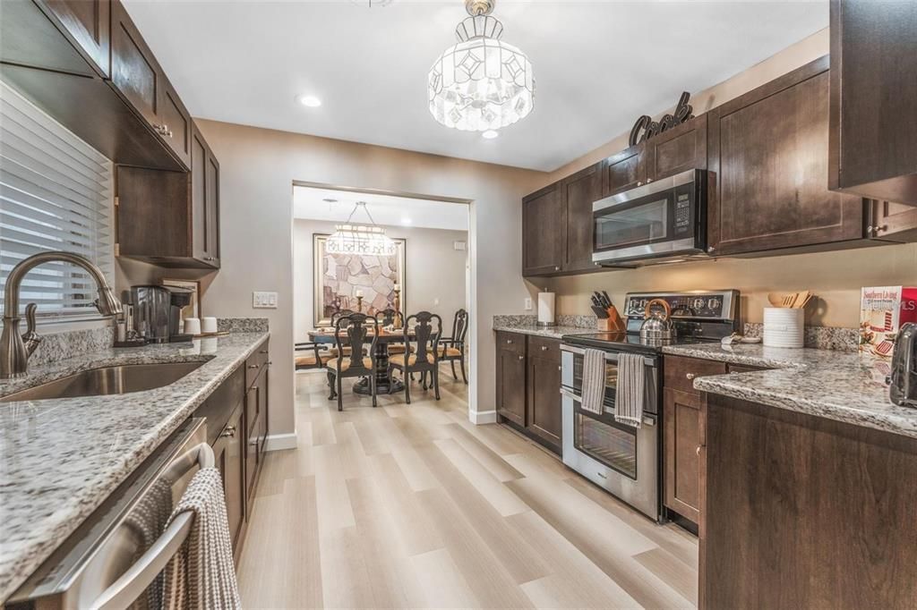 В аренду: $3,000 (3 спален, 2 ванн, 1628 Квадратных фут)