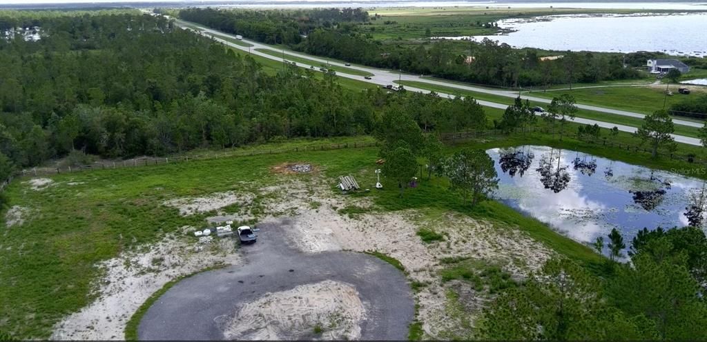 待售: $365,000 (4.74 acres)