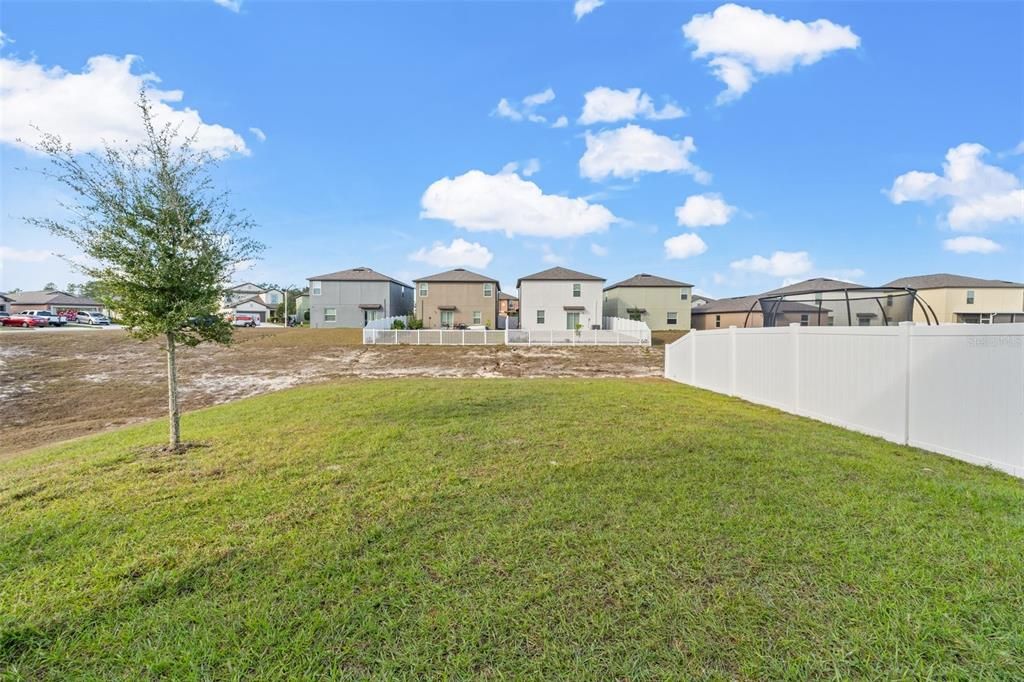 Под контрактом: $299,000 (5 спален, 2 ванн, 2190 Квадратных фут)