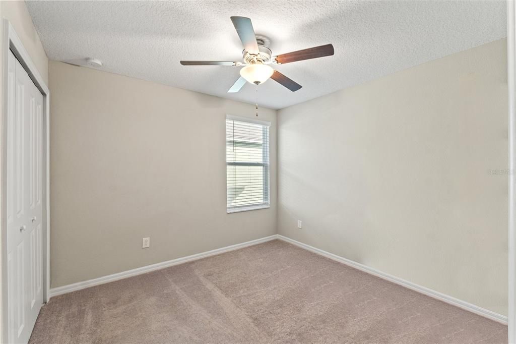 Под контрактом: $299,000 (5 спален, 2 ванн, 2190 Квадратных фут)