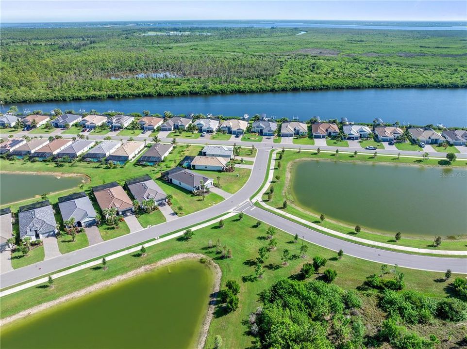 合同活跃: $399,999 (3 贝兹, 3 浴室, 1849 平方英尺)