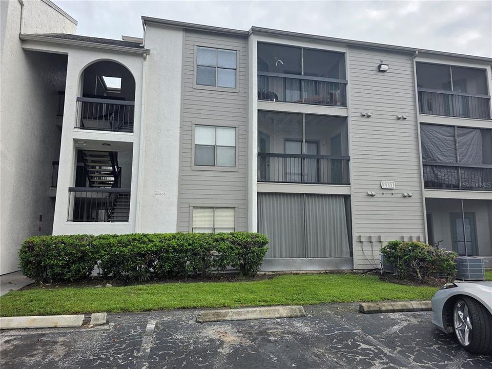 Recently Sold: $120,000 (1 beds, 1 baths, 635 Square Feet)