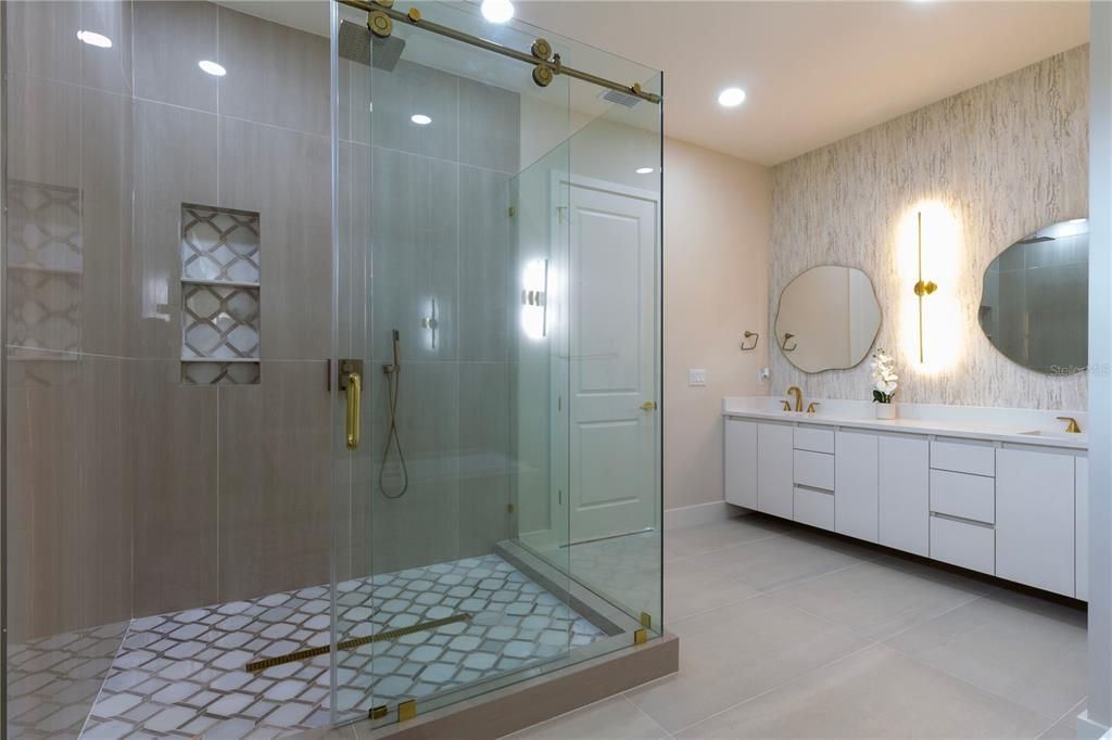 For Sale: $1,285,000 (4 beds, 3 baths, 2834 Square Feet)