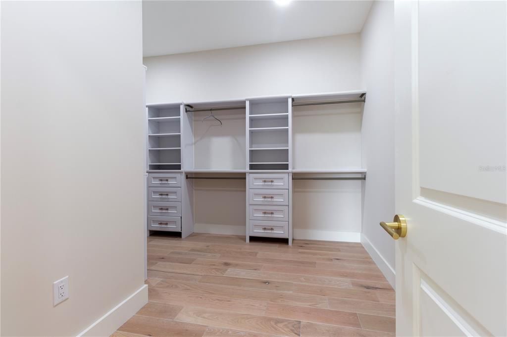 For Sale: $1,285,000 (4 beds, 3 baths, 2834 Square Feet)