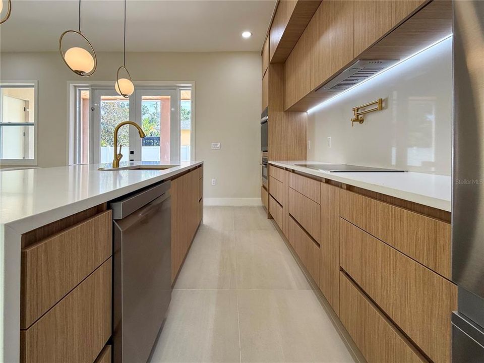 For Sale: $1,285,000 (4 beds, 3 baths, 2834 Square Feet)