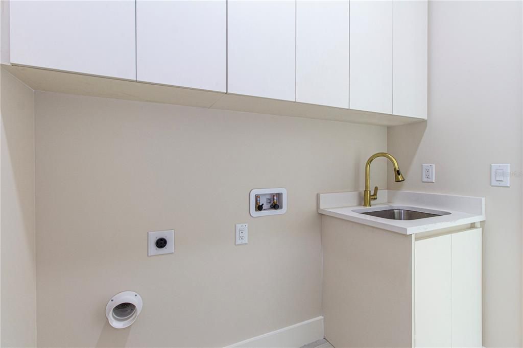 For Sale: $1,285,000 (4 beds, 3 baths, 2834 Square Feet)