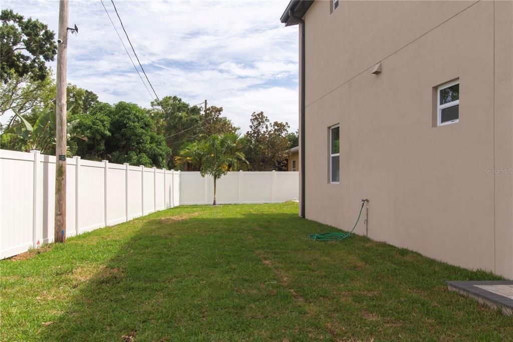 For Sale: $1,285,000 (4 beds, 3 baths, 2834 Square Feet)