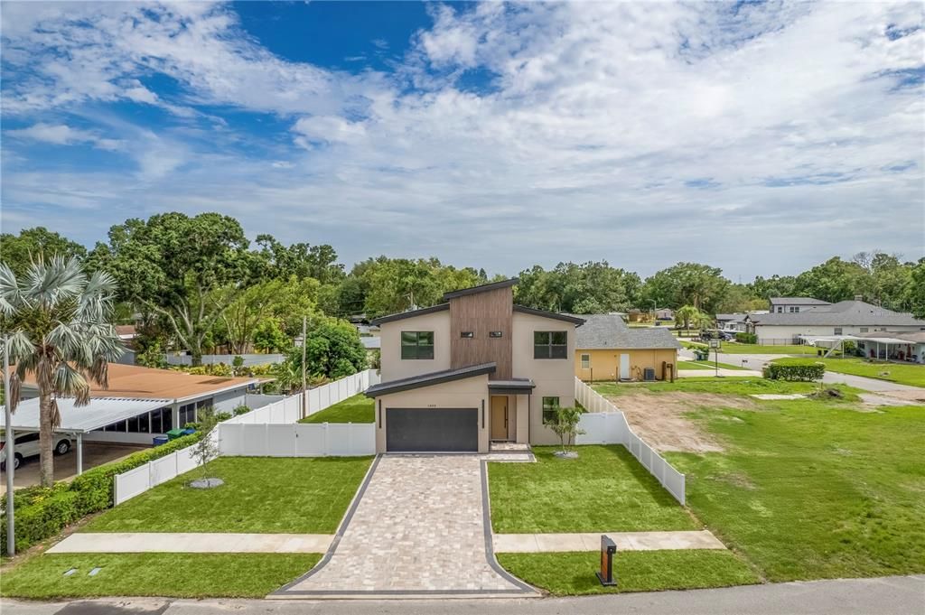 For Sale: $1,285,000 (4 beds, 3 baths, 2834 Square Feet)