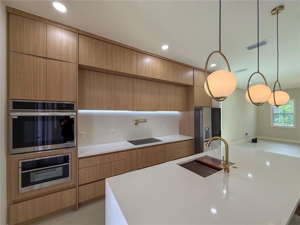 For Sale: $1,285,000 (4 beds, 3 baths, 2834 Square Feet)