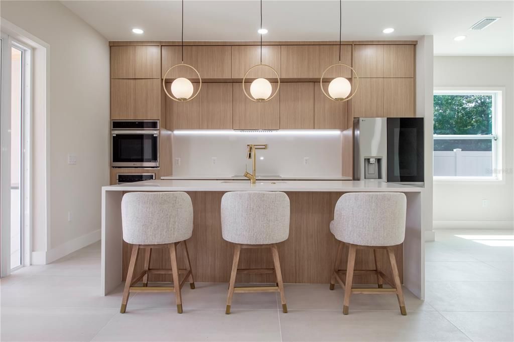 For Sale: $1,285,000 (4 beds, 3 baths, 2834 Square Feet)