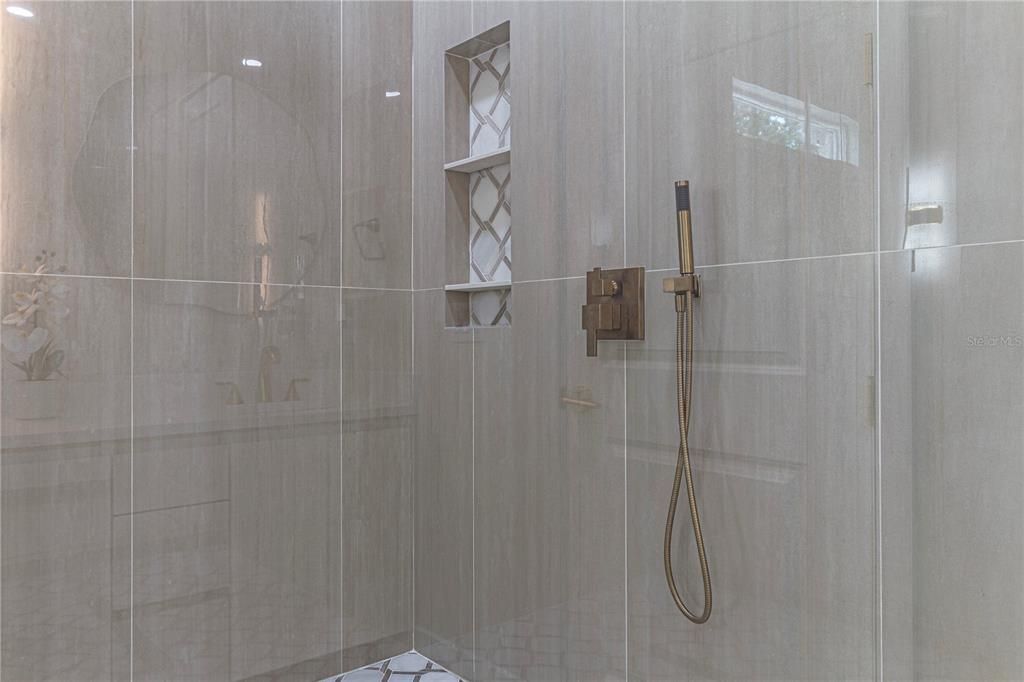 For Sale: $1,285,000 (4 beds, 3 baths, 2834 Square Feet)