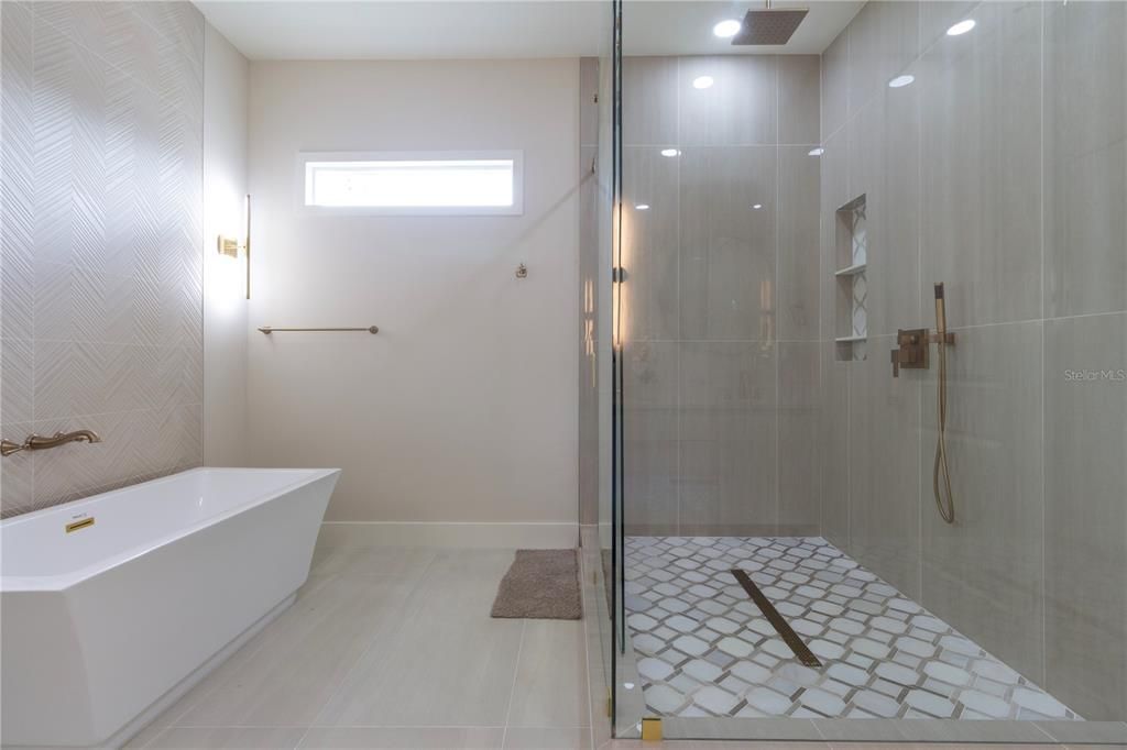 For Sale: $1,285,000 (4 beds, 3 baths, 2834 Square Feet)