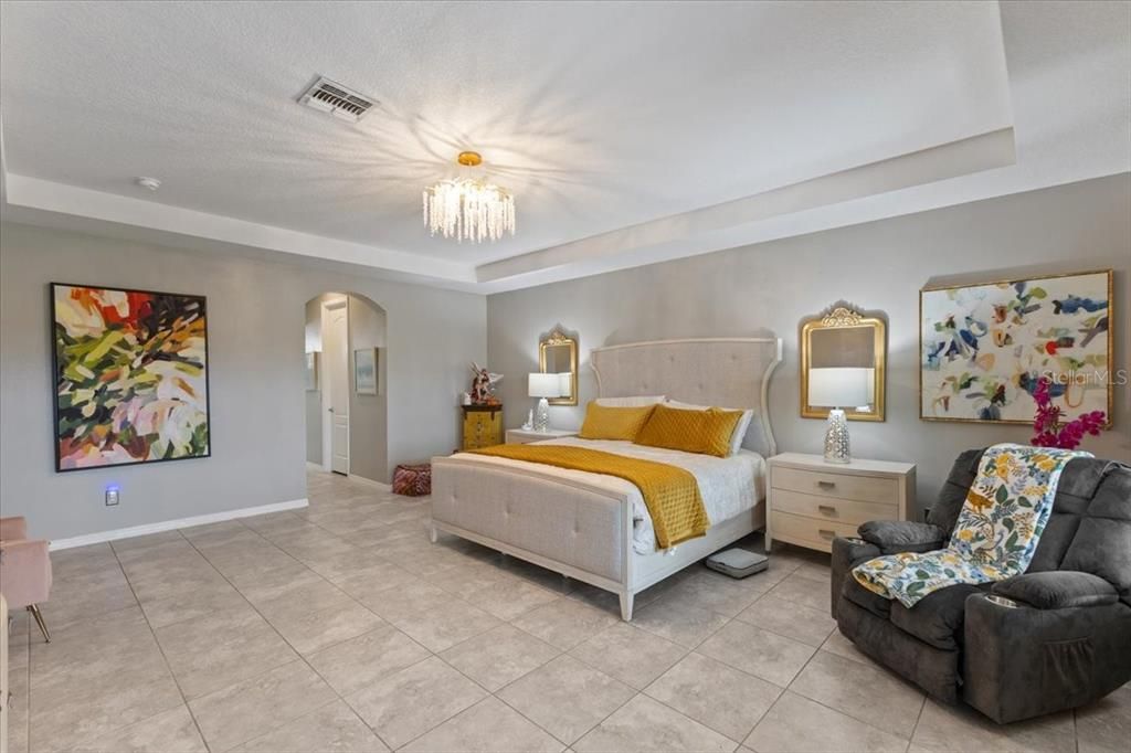 En Venta: $1,500,000 (4 camas, 3 baños, 4000 Pies cuadrados)