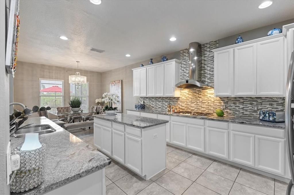 En Venta: $1,500,000 (4 camas, 3 baños, 4000 Pies cuadrados)