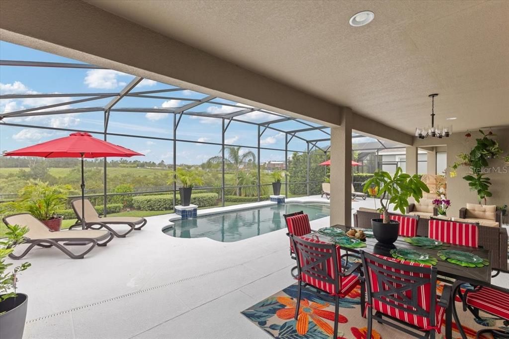 En Venta: $1,500,000 (4 camas, 3 baños, 4000 Pies cuadrados)