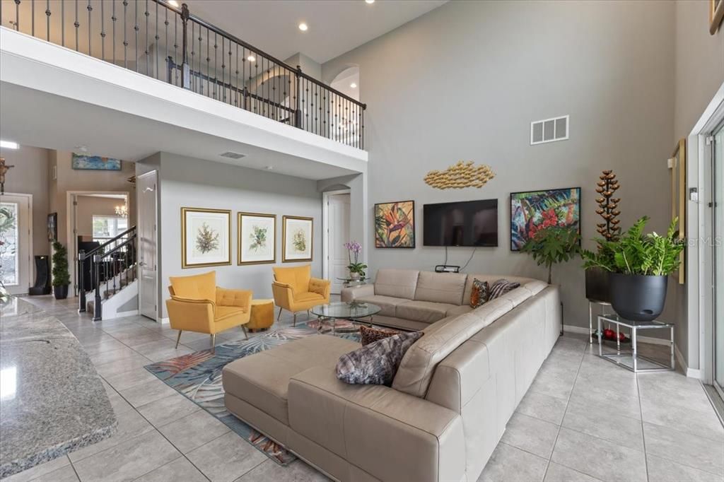 En Venta: $1,500,000 (4 camas, 3 baños, 4000 Pies cuadrados)