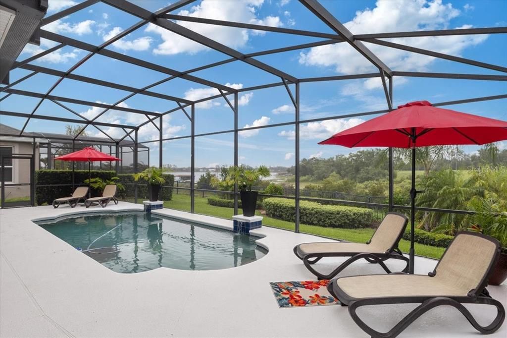 En Venta: $1,500,000 (4 camas, 3 baños, 4000 Pies cuadrados)