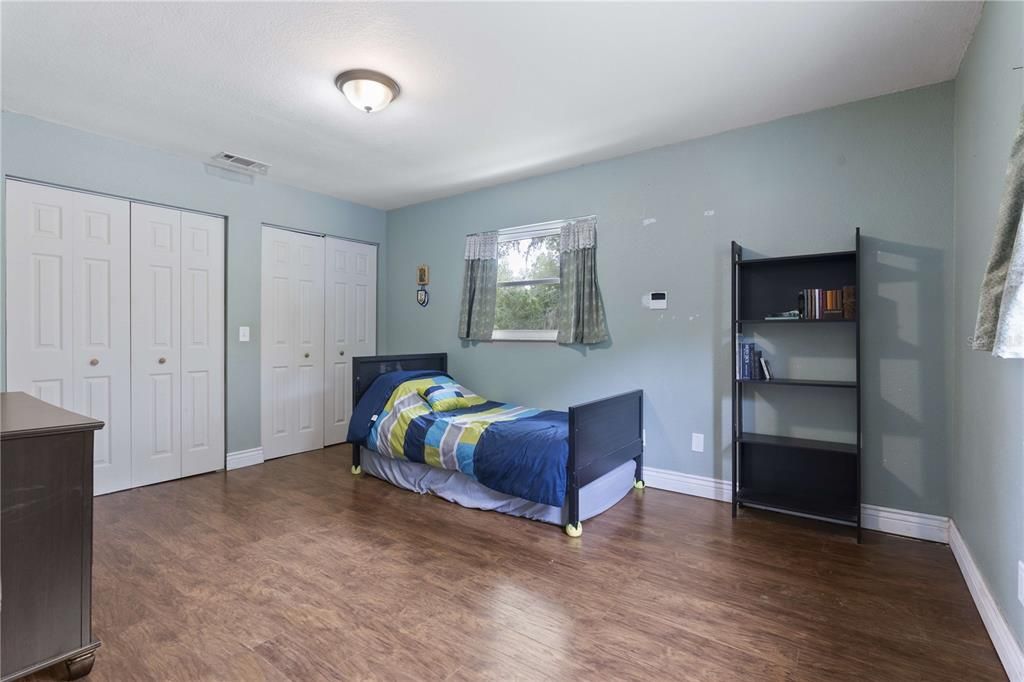 待售: $724,999 (4 贝兹, 2 浴室, 2865 平方英尺)