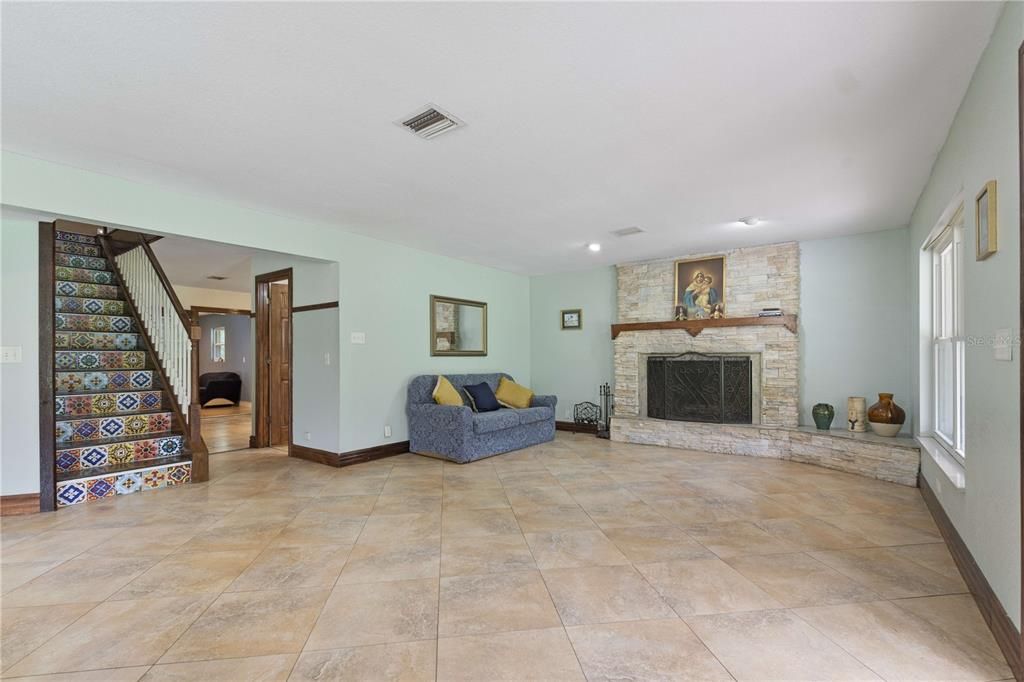 待售: $724,999 (4 贝兹, 2 浴室, 2865 平方英尺)