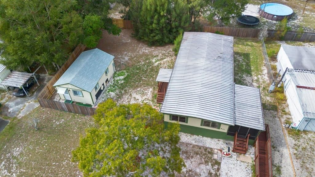 合同活跃: $279,900 (4 贝兹, 3 浴室, 1880 平方英尺)