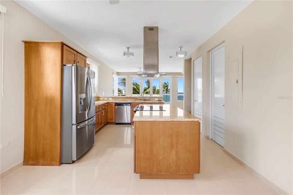 待售: $1,250,000 (4 贝兹, 3 浴室, 3083 平方英尺)