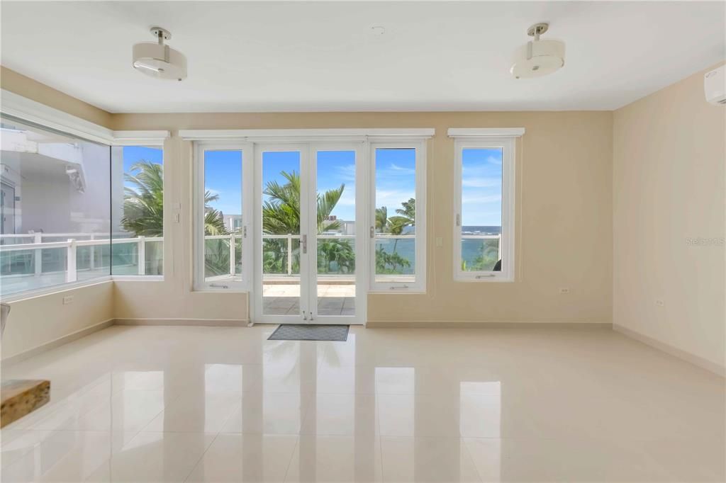 待售: $1,250,000 (4 贝兹, 3 浴室, 3083 平方英尺)