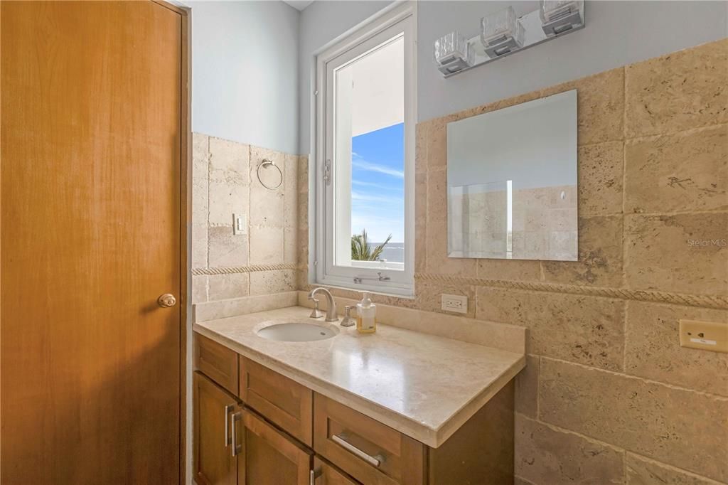 待售: $1,250,000 (4 贝兹, 3 浴室, 3083 平方英尺)