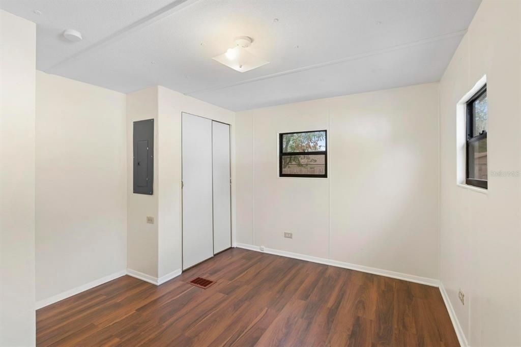 出租: $2,350 (4 贝兹, 3 浴室, 1440 平方英尺)