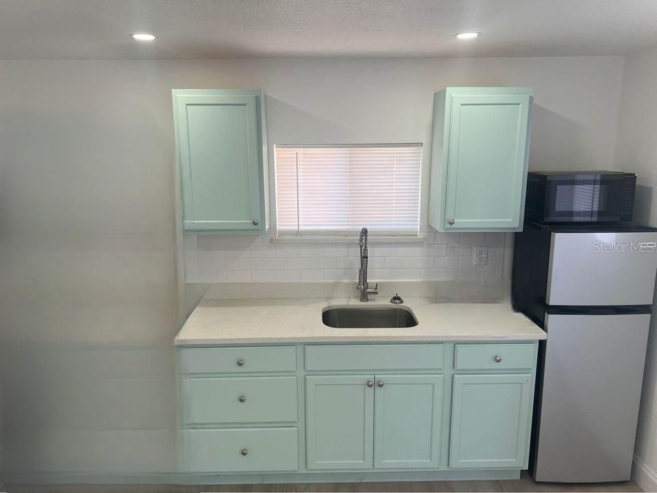 出租: $2,350 (4 贝兹, 3 浴室, 1440 平方英尺)