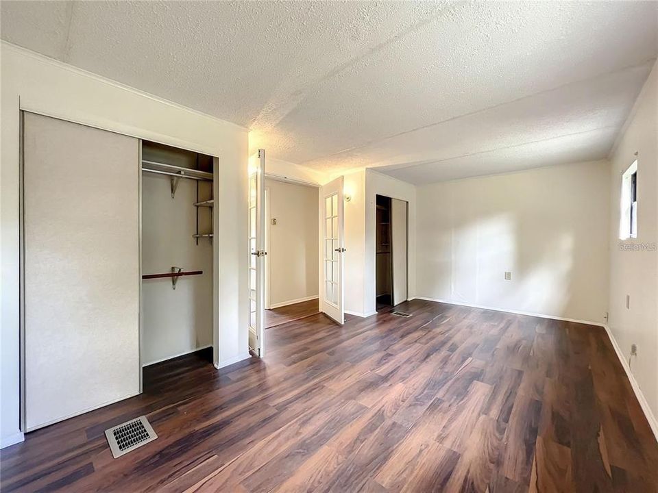 出租: $2,350 (4 贝兹, 3 浴室, 1440 平方英尺)